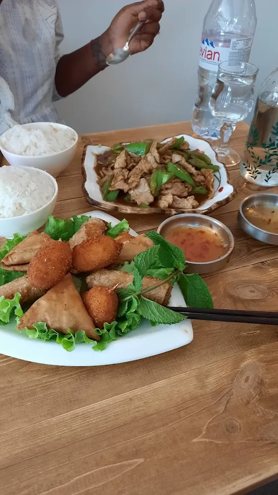 Friture Du Chef Porc Piment Riz Nature